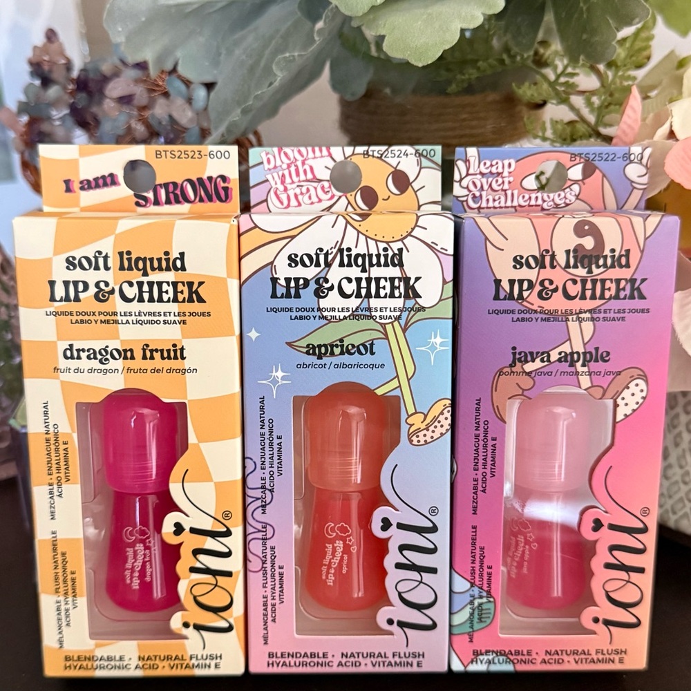 🆕🪷  IONI LIMITED EDITION  SOFT LIQUID “LIP & CHEEK” 3-PIECE SET BRAND NEW IN BOX